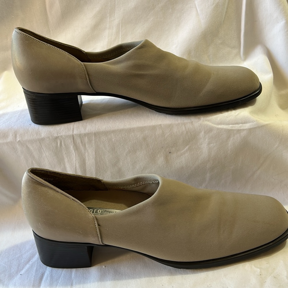 Munro American Women's Slip-on Loafer Shoes-Size 9N
